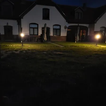 Lägenhet Gutshof - & *