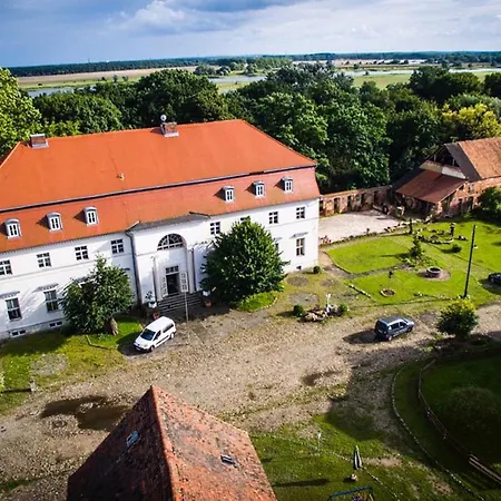 Gutshof - &
