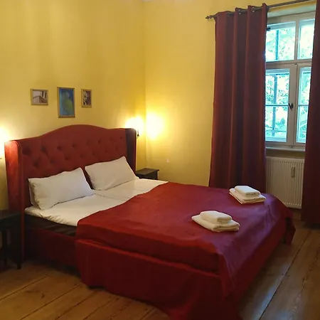 Gutshof - & * Kehnert