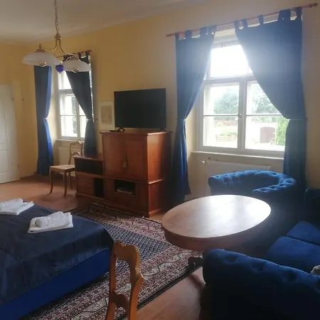 Gutshof - & Appartement *