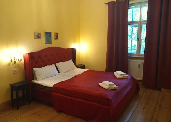 Gutshof - & * Kehnert